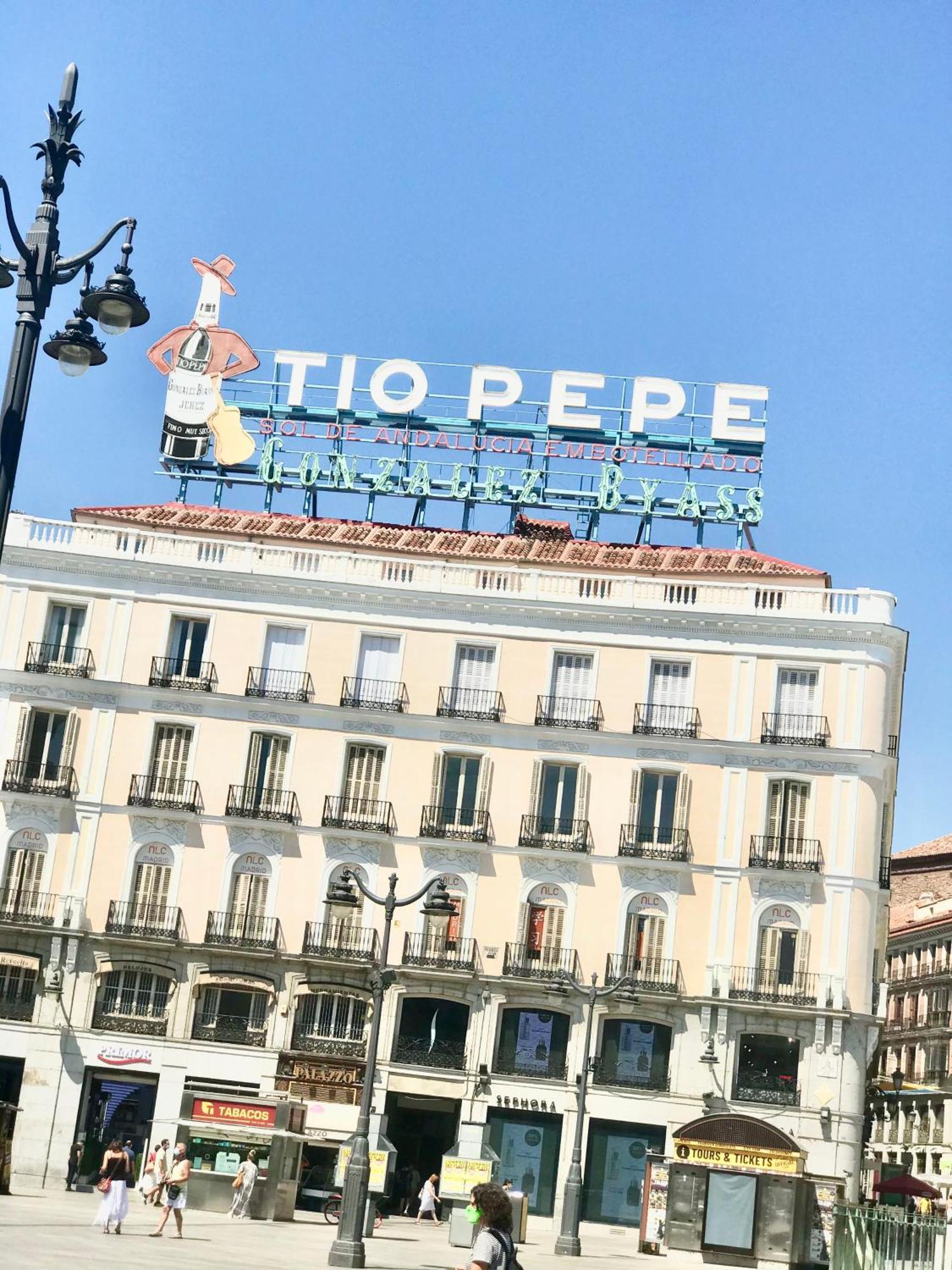 Albergue Miguel Angel Madrid Eksteriør bilde