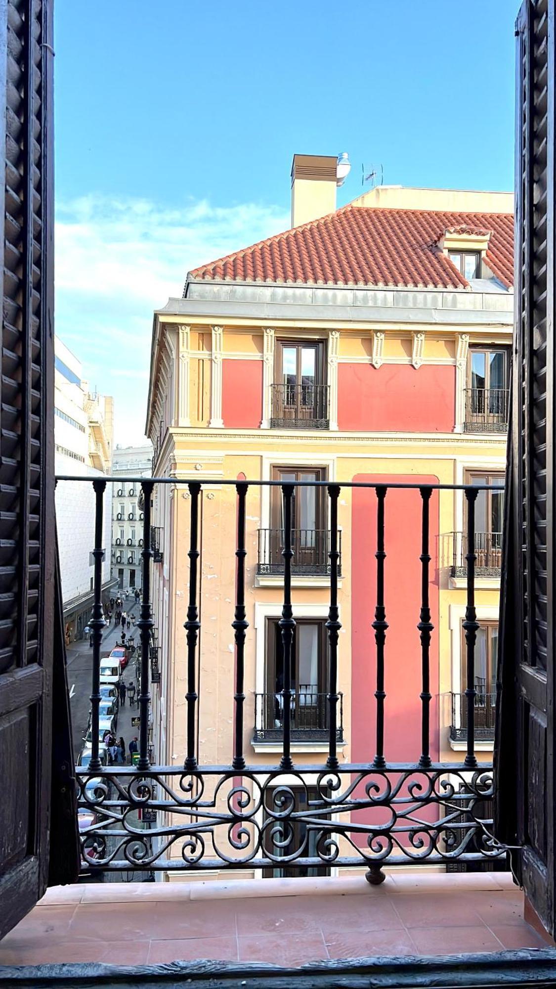 Albergue Miguel Angel Madrid Eksteriør bilde