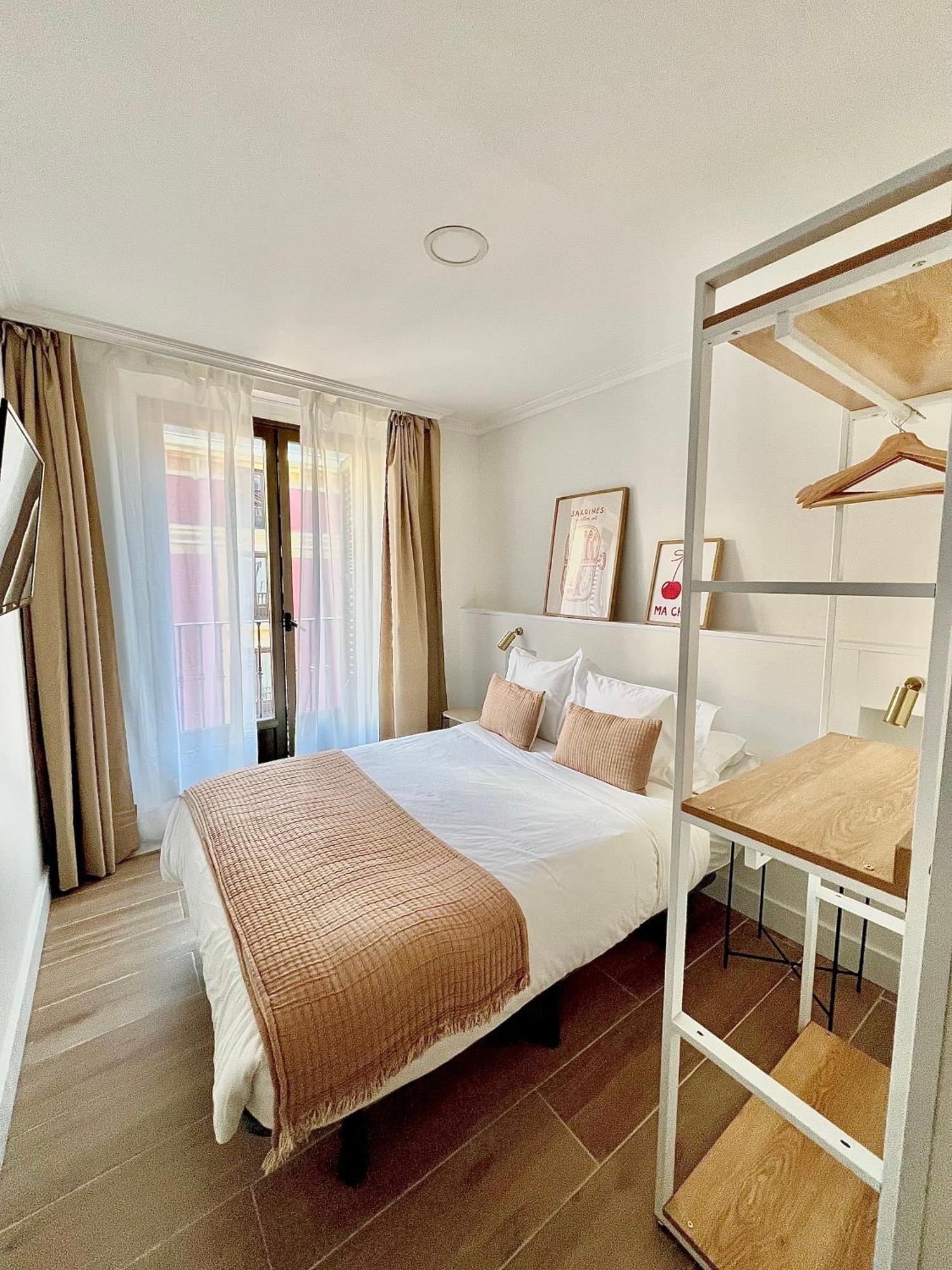 Albergue Miguel Angel Madrid Eksteriør bilde